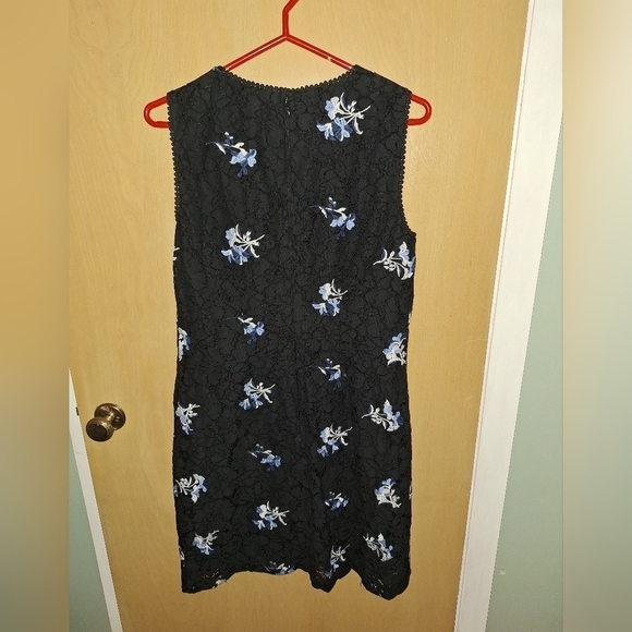 Ann Taylor Black Jacquard Floral Motif   Dress Size 6 - Picture 6 of 7